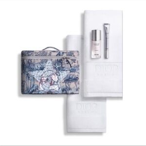DIOR BEAUTY EXCLUSIVE AROUND THE WORLD VANITY SKINCARE KIT 5PCS + gift box